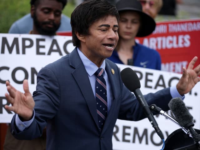 Socialist Set to Oust Democrat Shri Thanedar in Detroit