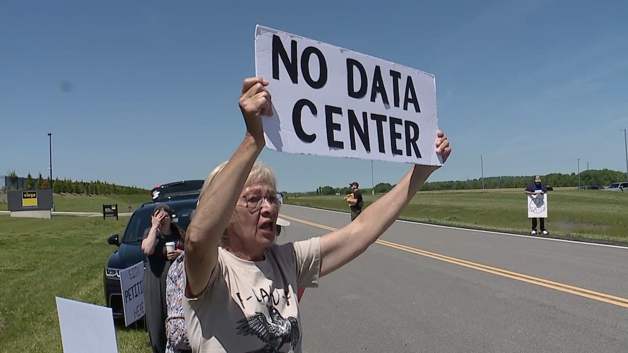 New bill targets secrecy around data center projects as Ohio congressional race heats up