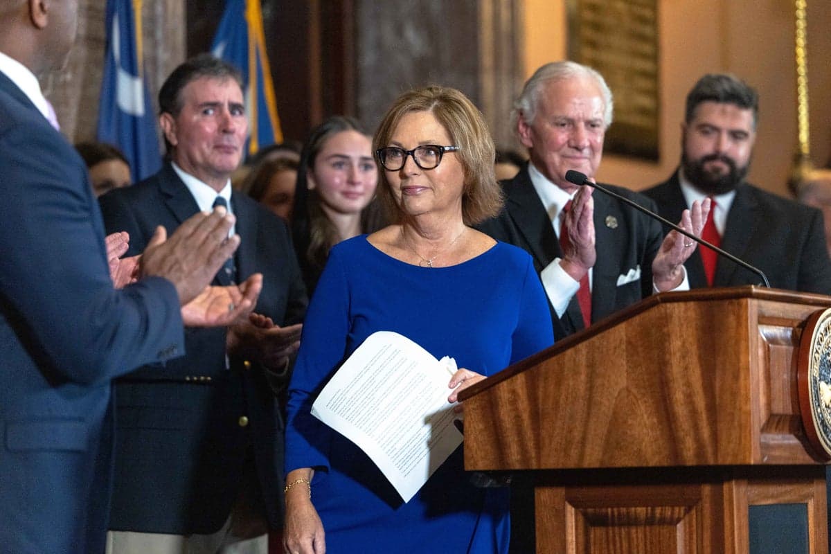 Lindsey Graham's sister officially announces candidacy for full term to fill late brother's shoes