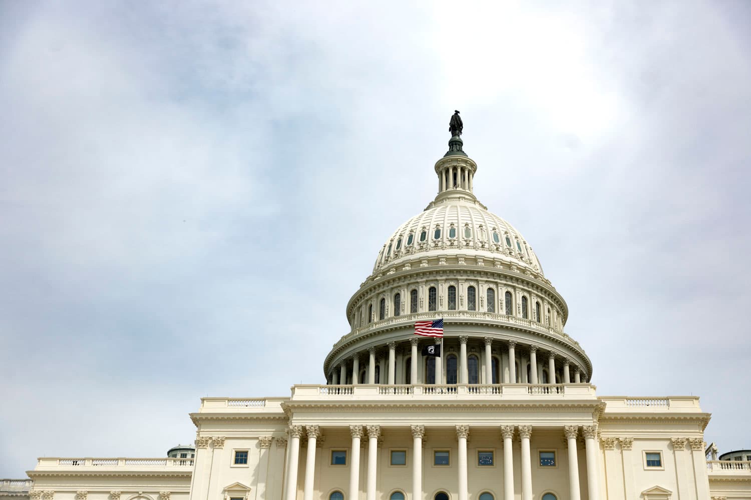 Iowa delegates call for reprieve on fertilizer costs for farmers