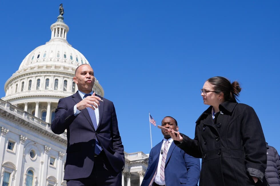 House Democrats will try anti-corruption message to gain traction against Trump - AP News