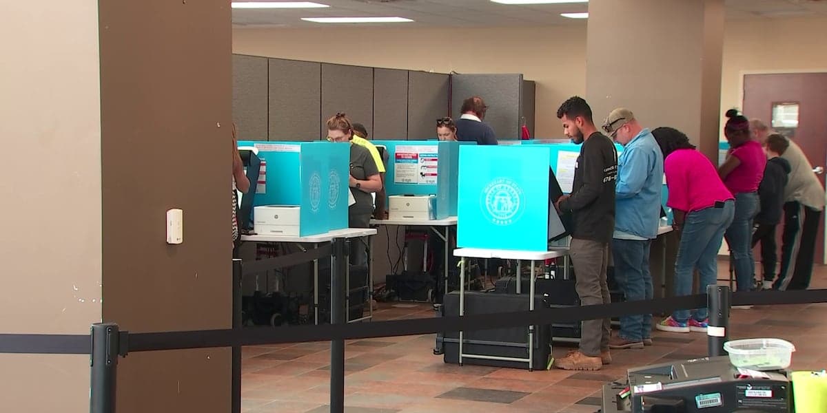 Poll finds rare Georgia ‘ticket splitting’ as governor, Senate races diverge