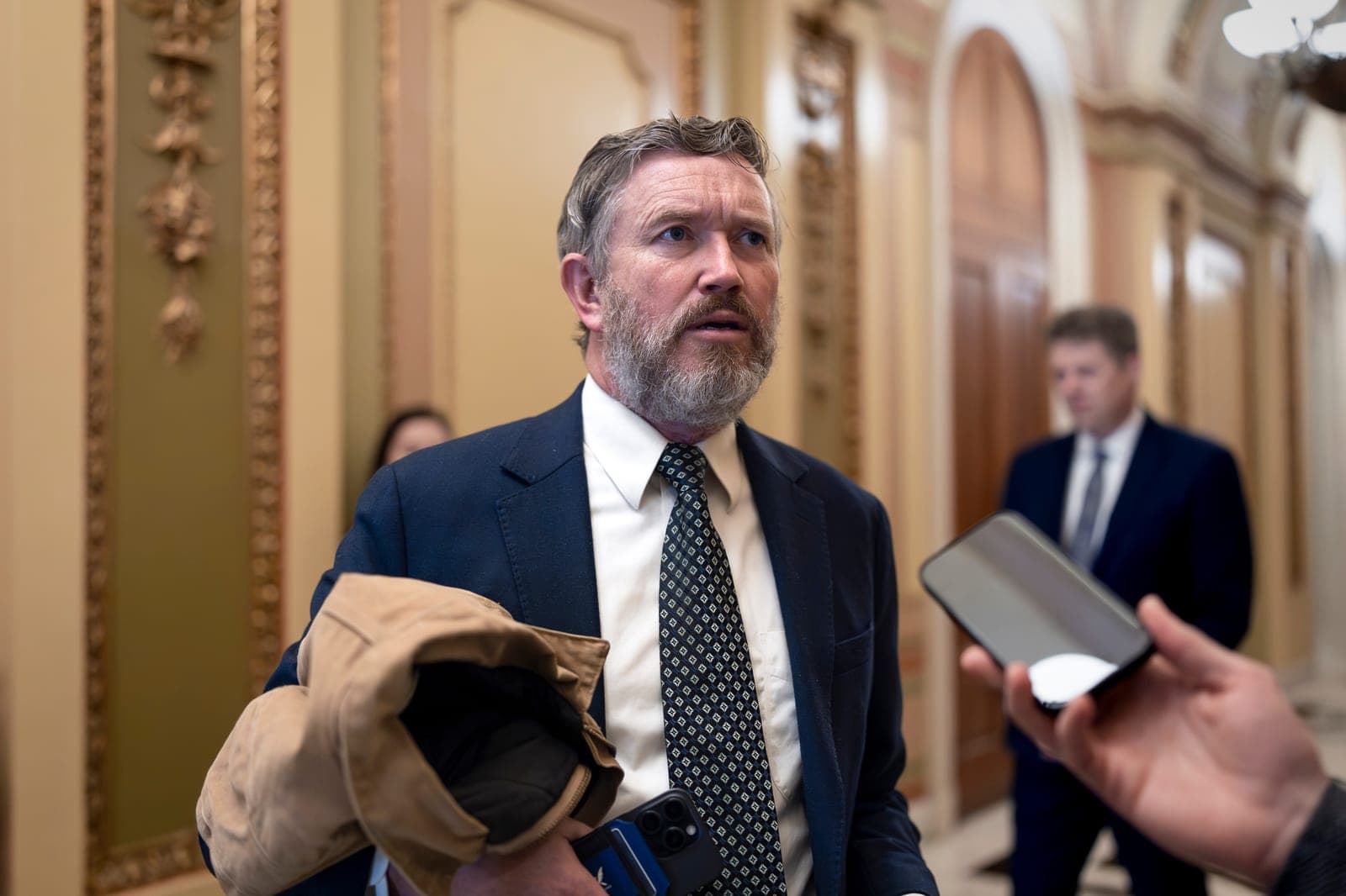 Massie drafting 'inherent contempt' charge against Bondi over Epstein file release