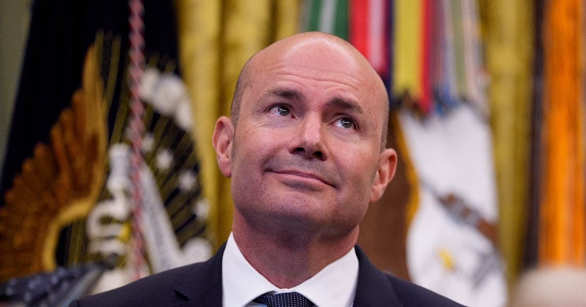 MAGA Senator's Weird Praise for Trump's Xi Meeting Backfires