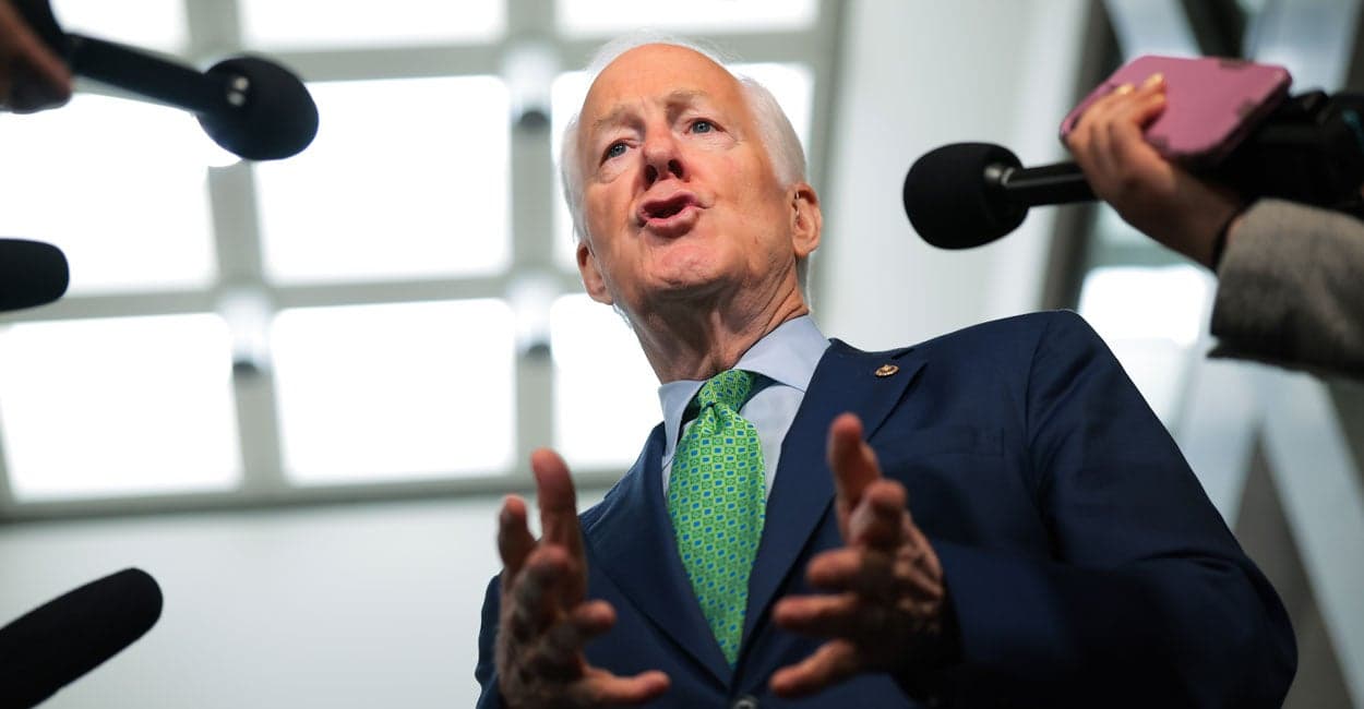 Senator Introduces Resolution Backing Trump's Venezuela Action