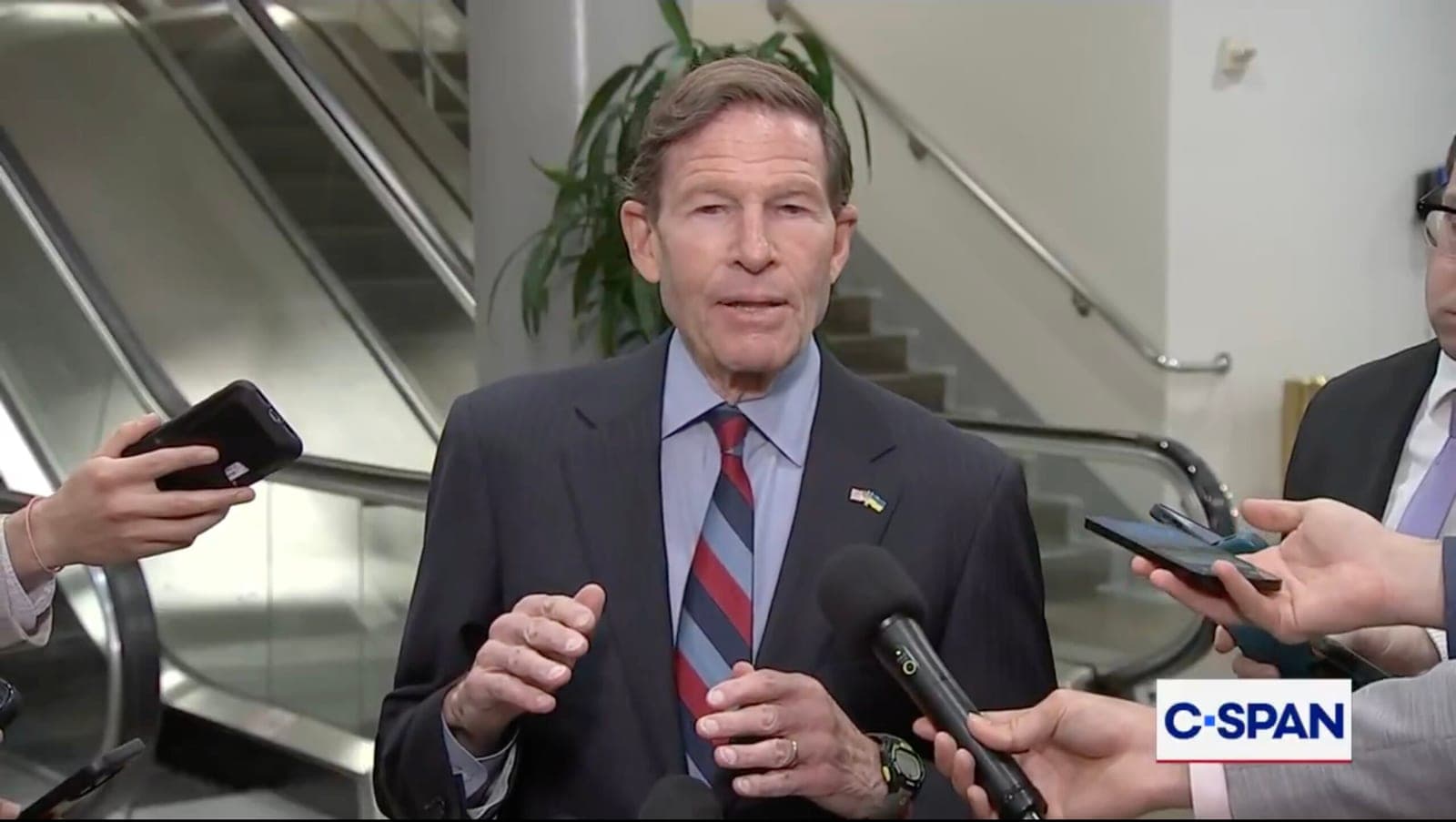 Senate Dem Declares US ‘On a Path Toward’ Ground Invasion After Iran Briefing: ‘Left With More Questions Than Answers’