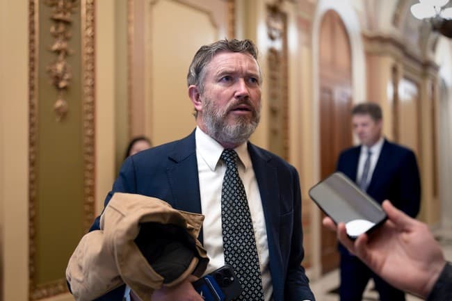 Thomas Massie's Much Ado About Epstein Was ... Nothing. Again.