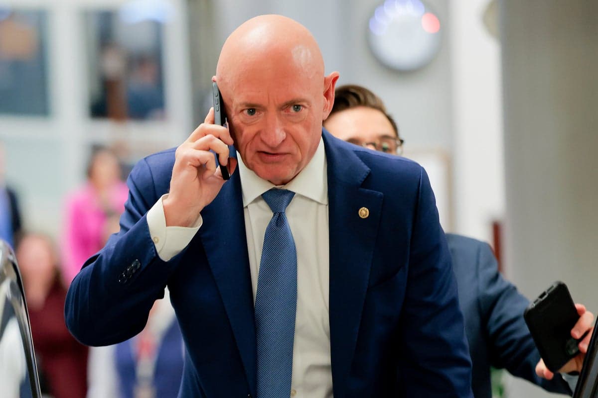 Mark Kelly reveals he's received threats since Trump's attacks over 'illegal orders'