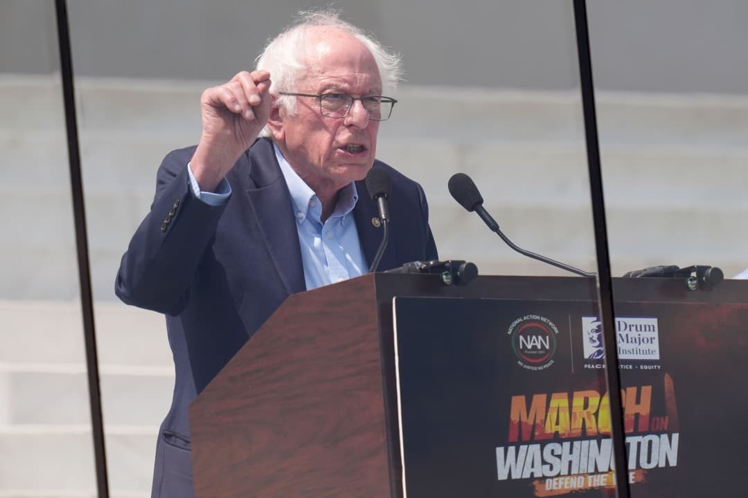 Bernie Sanders Seeks a Ban on Superintelligent AI