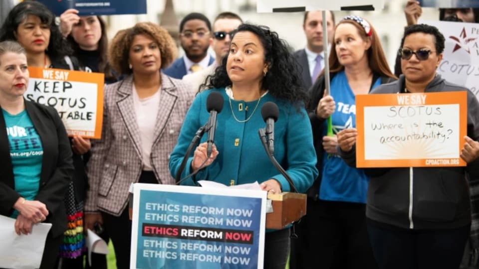 Progressive Analilia Mejia beats moderate to win N.J. Democratic primary