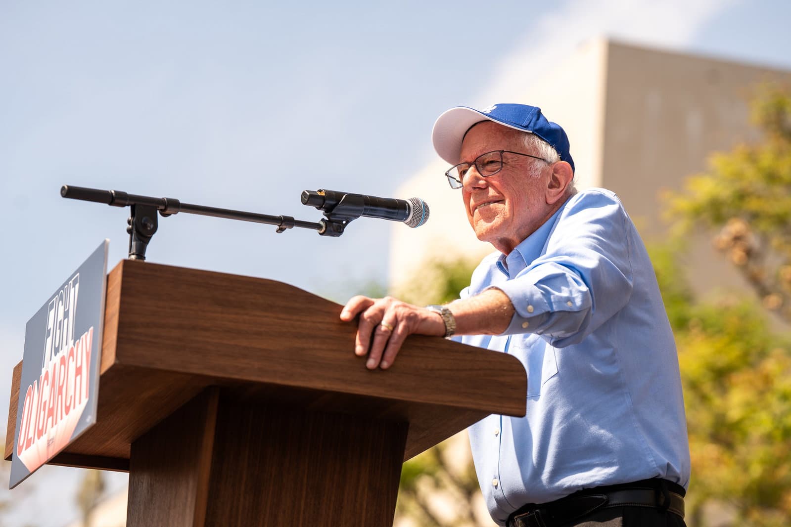 Sen. Bernie Sanders Reintroduces 32-Hour Work Week Bill