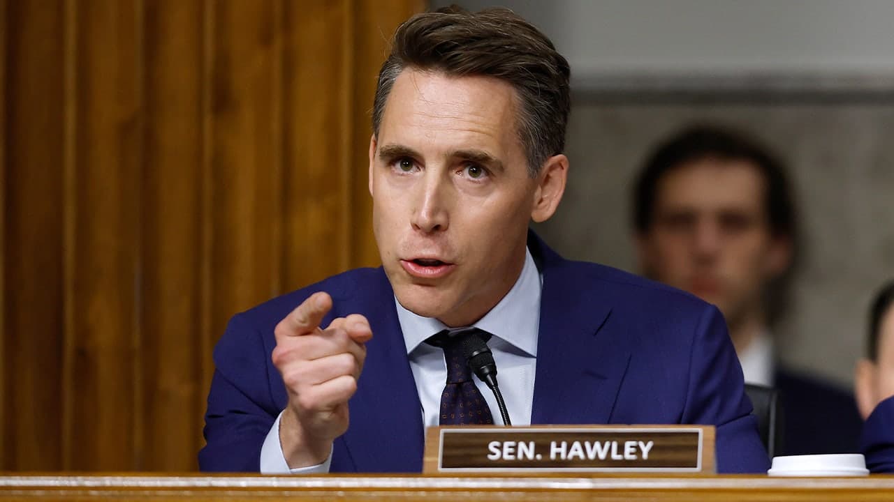 Sen Josh Hawley faces MAGA backlash over Venezuela war powers vote