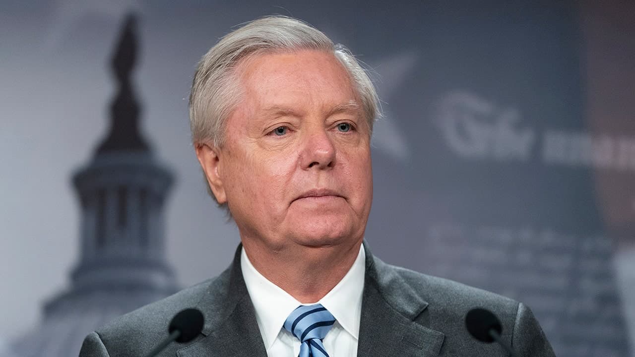 GOP Sen. Lindsey Graham dead at 71 after 'brief and sudden' illness, office says