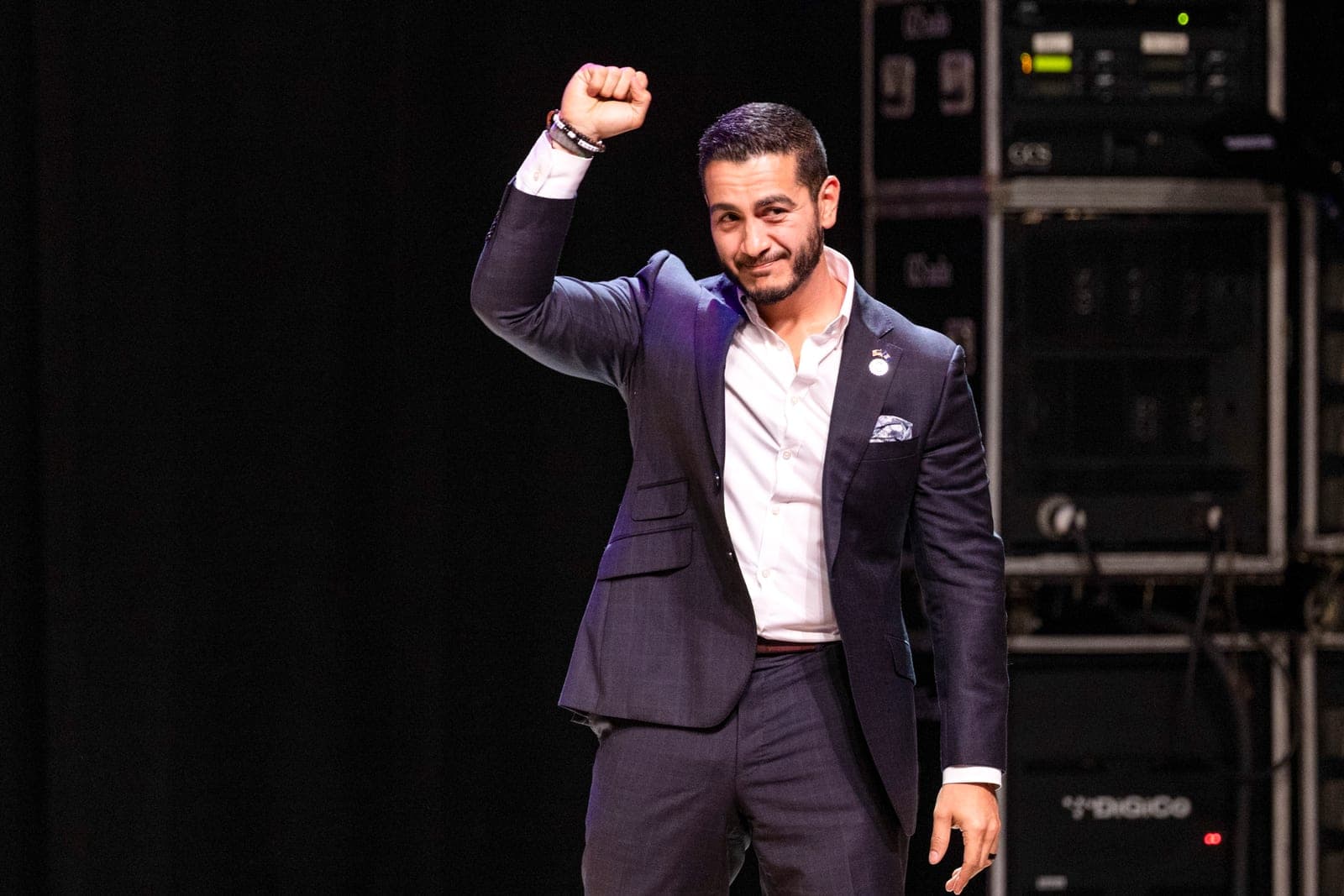 Progressive El-Sayed Wins Michigan's Democratic Senate Primary