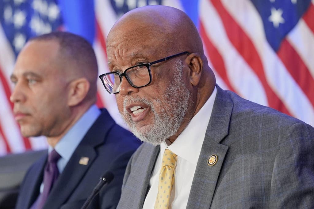 Bennie Thompson easily wins Democratic primary