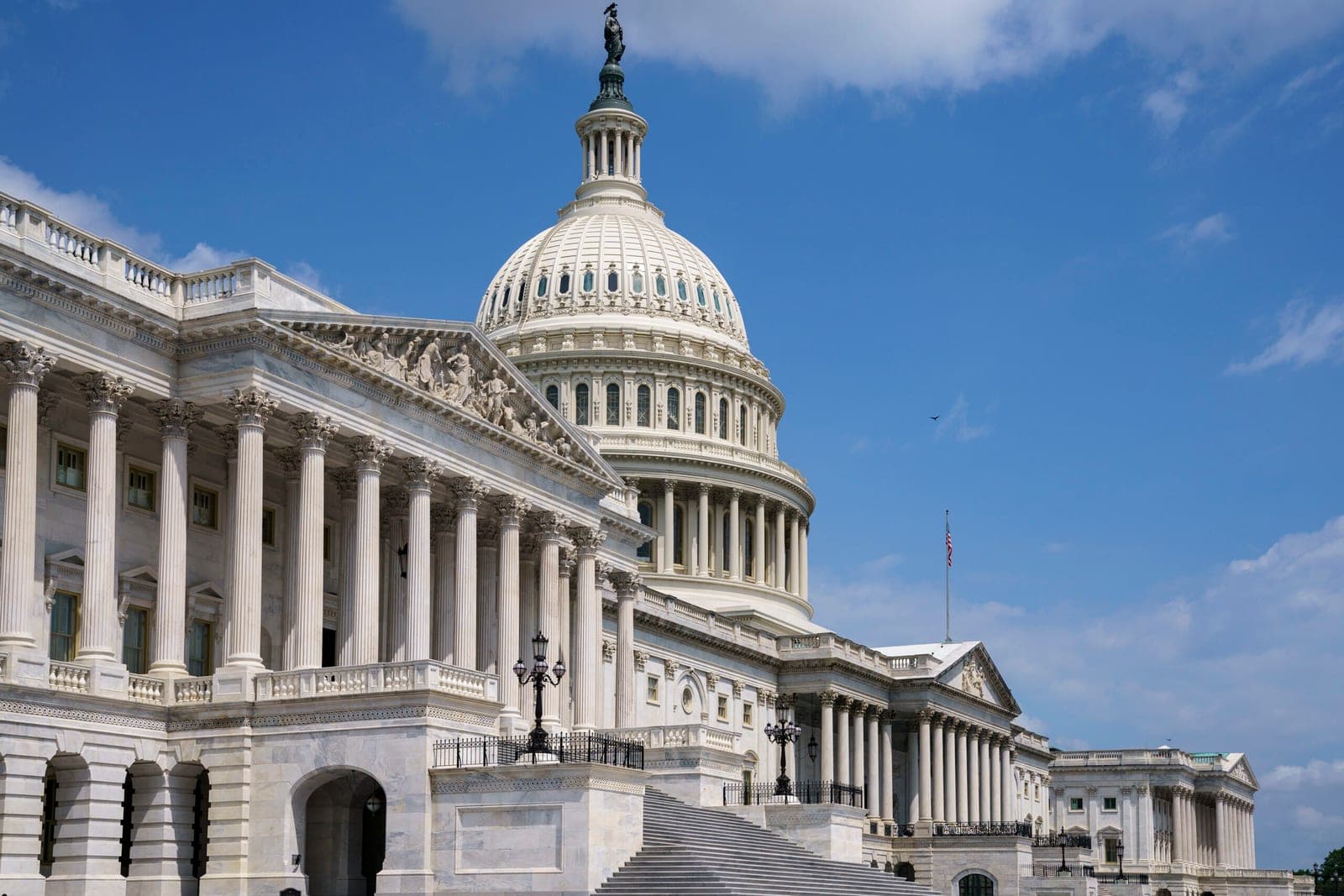 Senate Unanimously Passes DHS Funding Bill to End Partial Shutdown, Sending It Back to the House