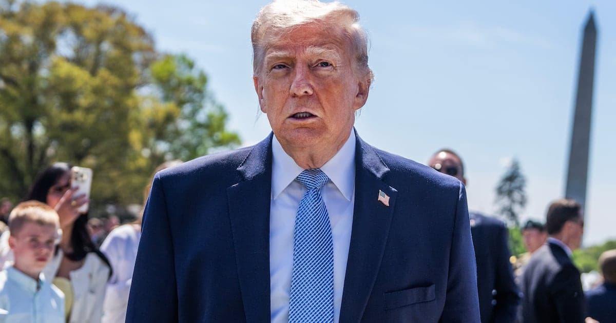 Panicked Trump Fires Off First Tweet in Months