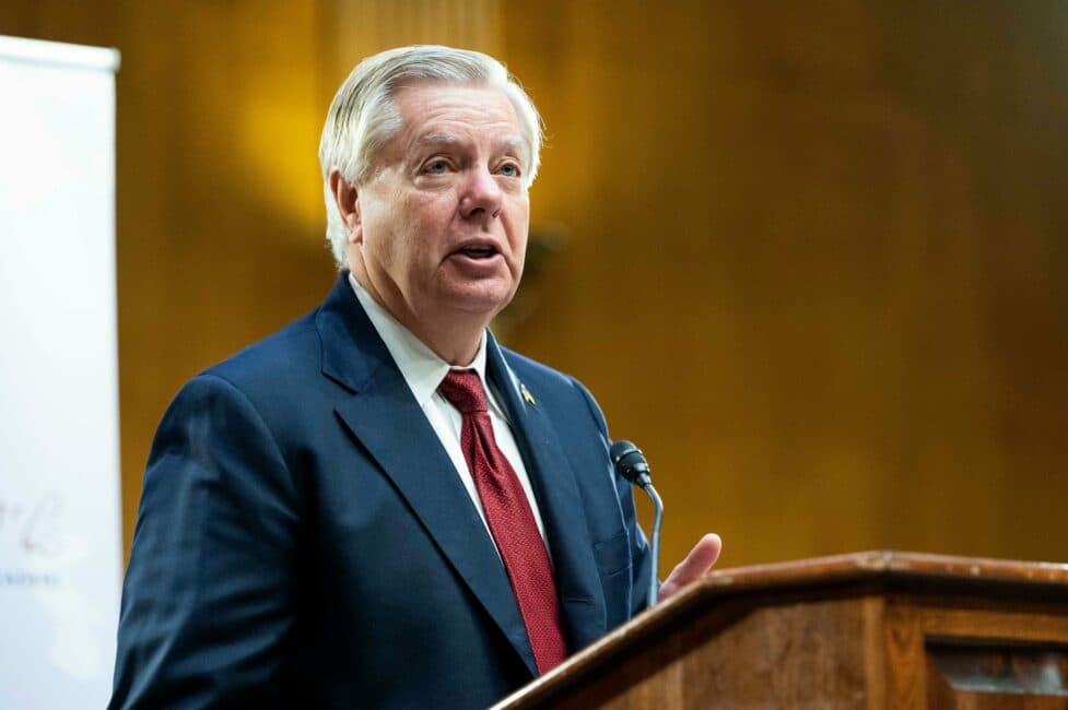 Sen. Graham unveils plan to fund ICE and Border Patrol as partial shutdown continues