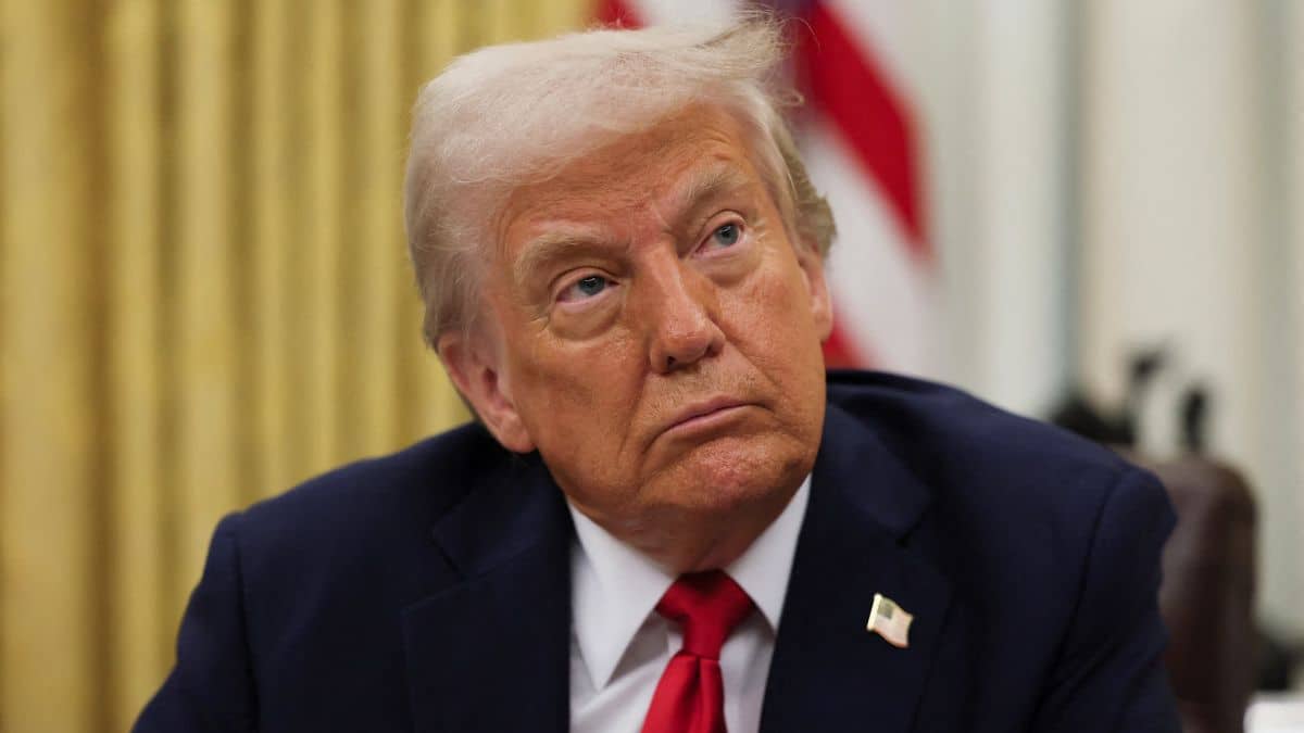 Trump withdraws endorsement of Marjorie Taylor Greene, calls her a 'ranting lunatic'