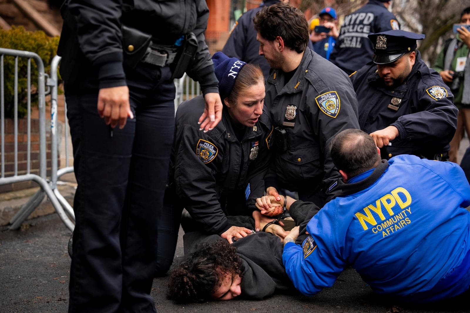 Police: Bomb thrown at protest near NYC mayor's house