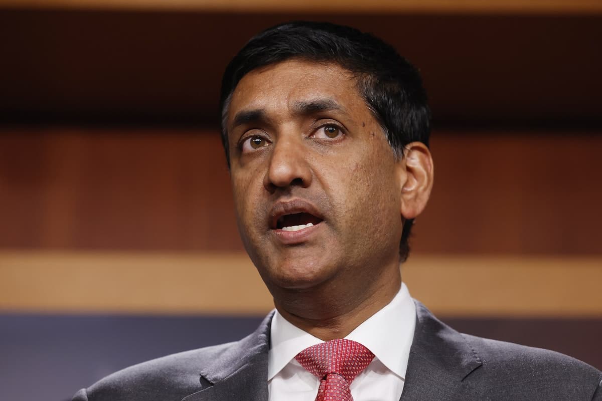 Ro Khanna Reads Out Names of Six "Powerful Men" in Epstein Files