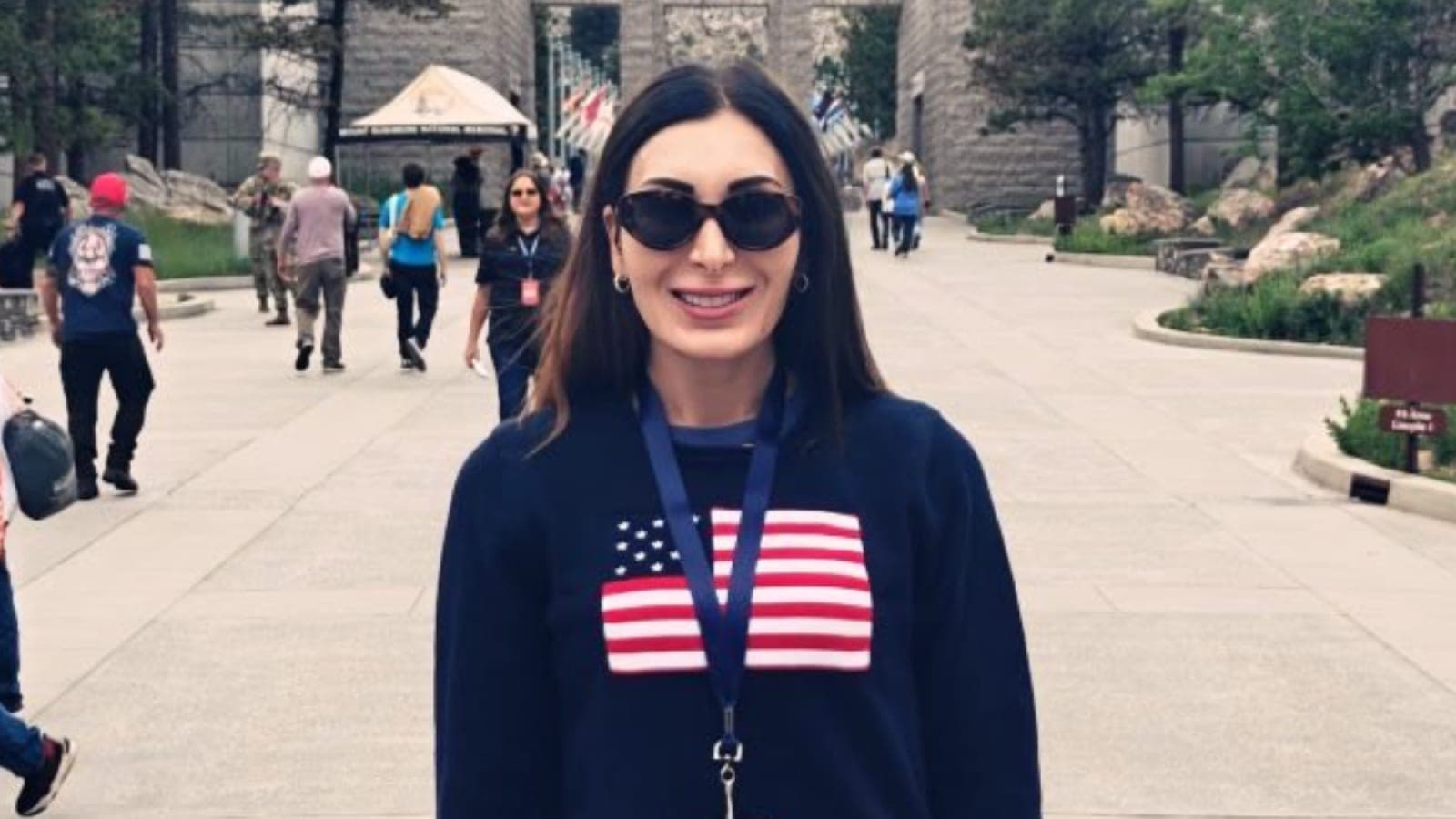 Laura Loomer Claims Mitch McConnell Is 'Brain Dead' After Alleged White House Source Cites Accelerating Organ Failure
