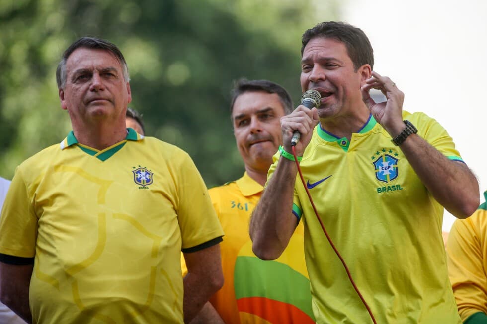 Brazilian ex-intelligence chief Ramagem released after immigration arrest, thanks Trump - AP News