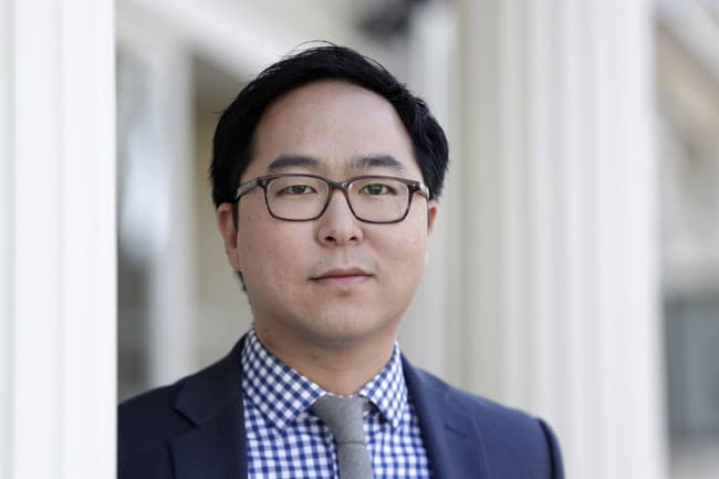 His FACE! LOL! WATCH Democrat Andy Kim Duck, Dodge, and DIVE During CNN Interview About Graham Platner