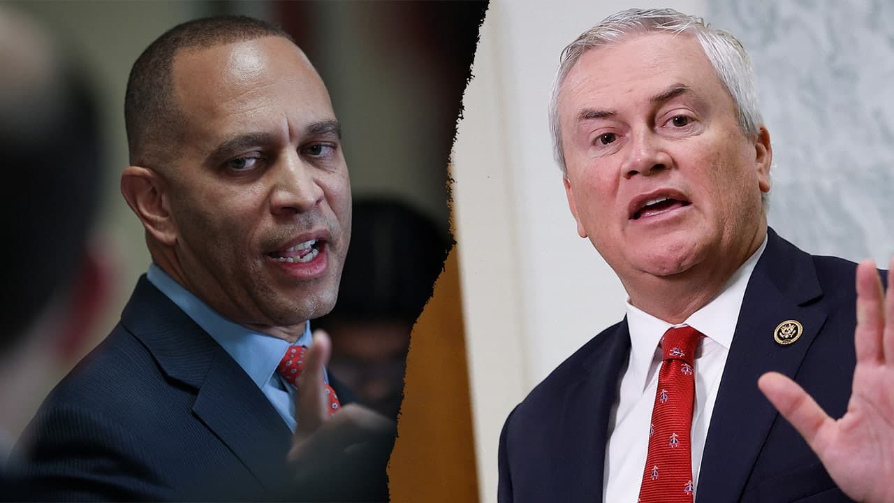 Hakeem Jeffries calls James Comer 'stone cold liar' over Epstein claims