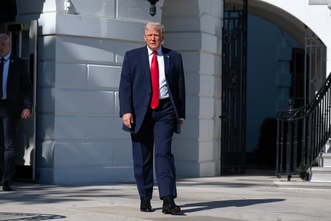 Senate Democrats Go 0 for 5 Trying to Stop Trump on Iran
