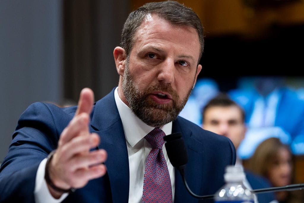 Senate committee advances nomination of Markwayne Mullin to lead DHS
