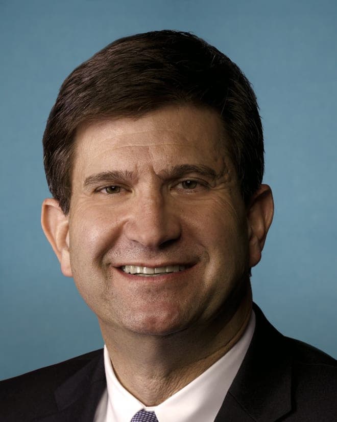 Bradley Schneider